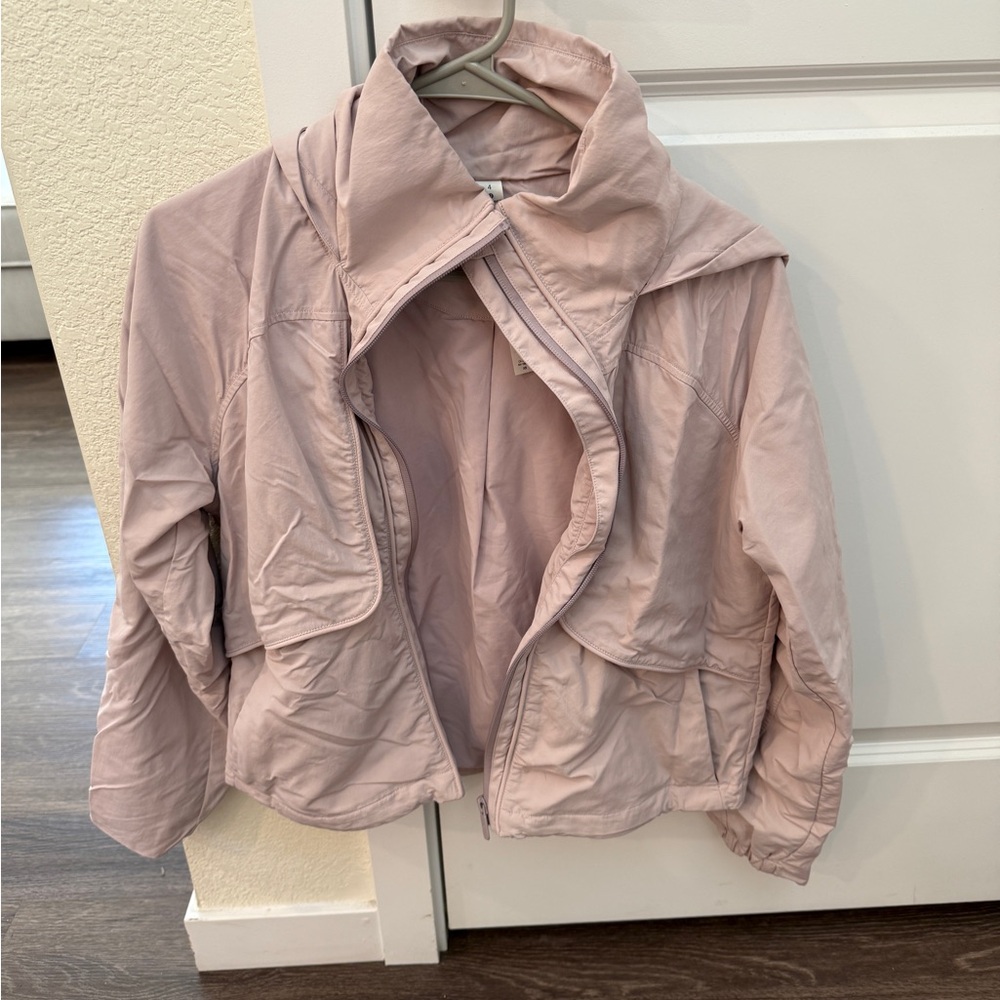 Lululemon Athletica Pink Puffer Jacket Lightweight and Stylish